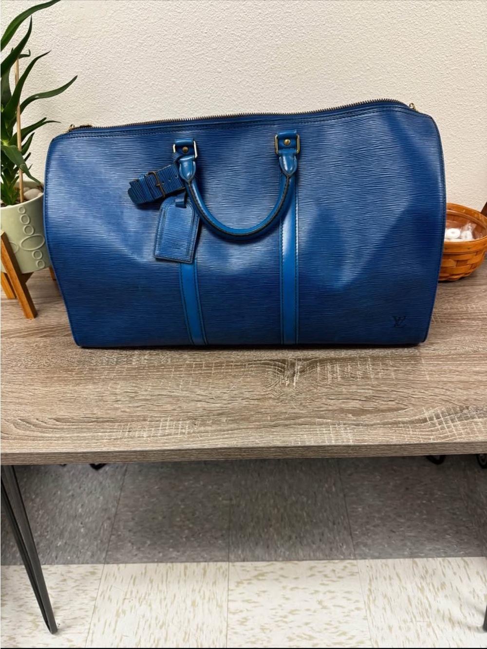 Louis Vuitton Epi Leather Duffel Bag with Certificate of Authenticity - Picture 1 of 14